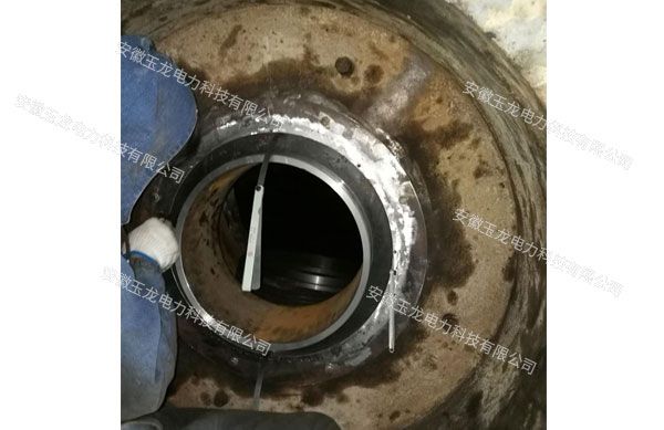 脱硫湿式球磨机下料管密封改造中